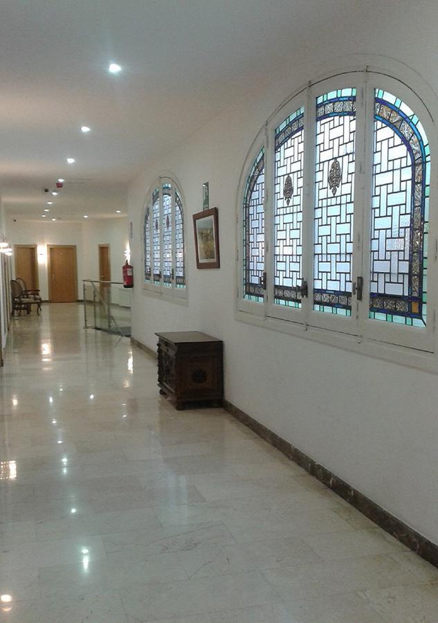 Hostal Buenos Aires Мадрид Екстериор снимка